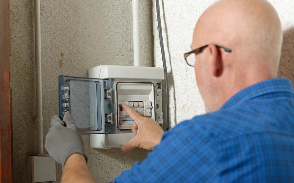 recherche travail électricien bâtiment Saint-Thibault-des-Vignes
